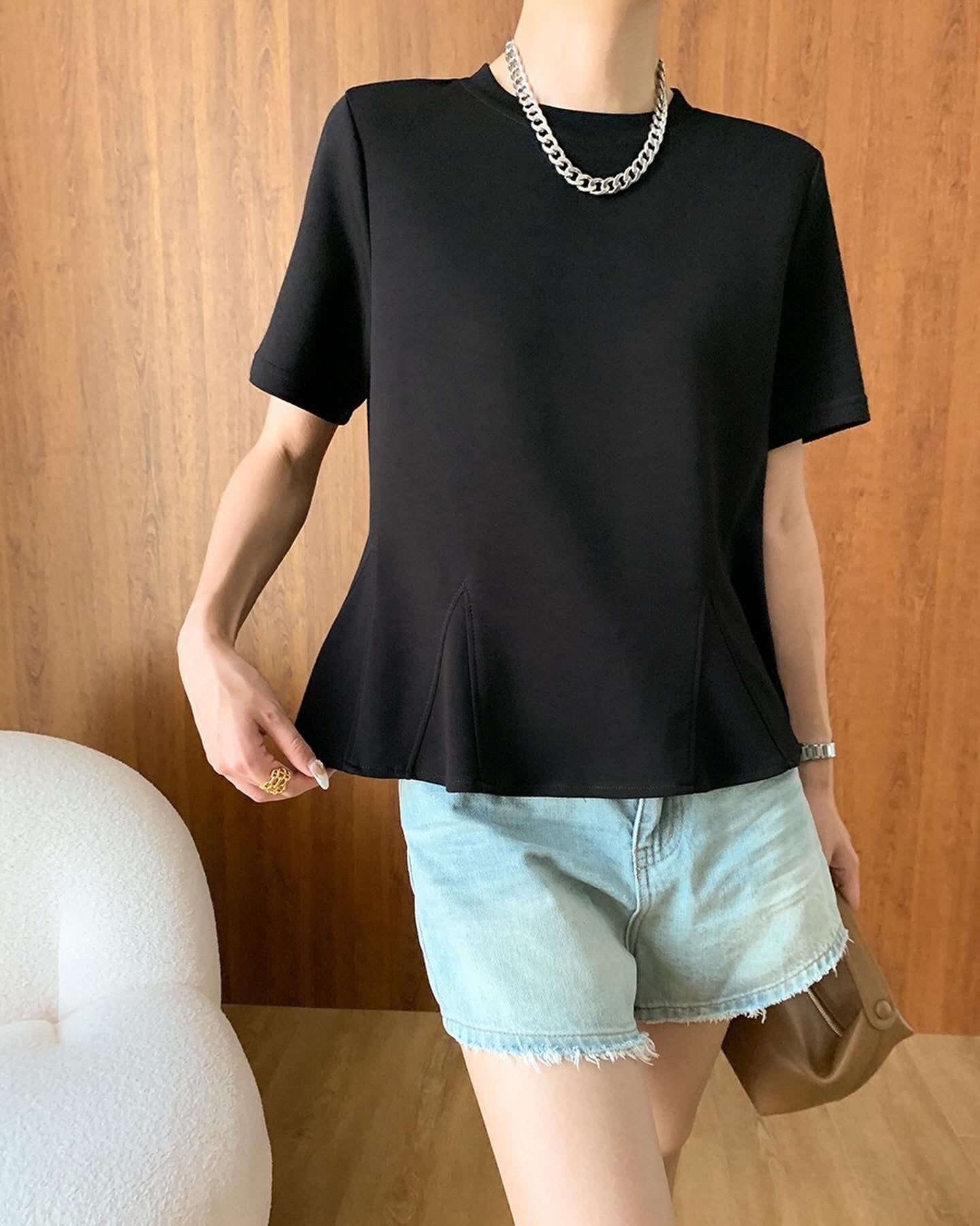 Ruffled Hem Round Neck T-Shirt